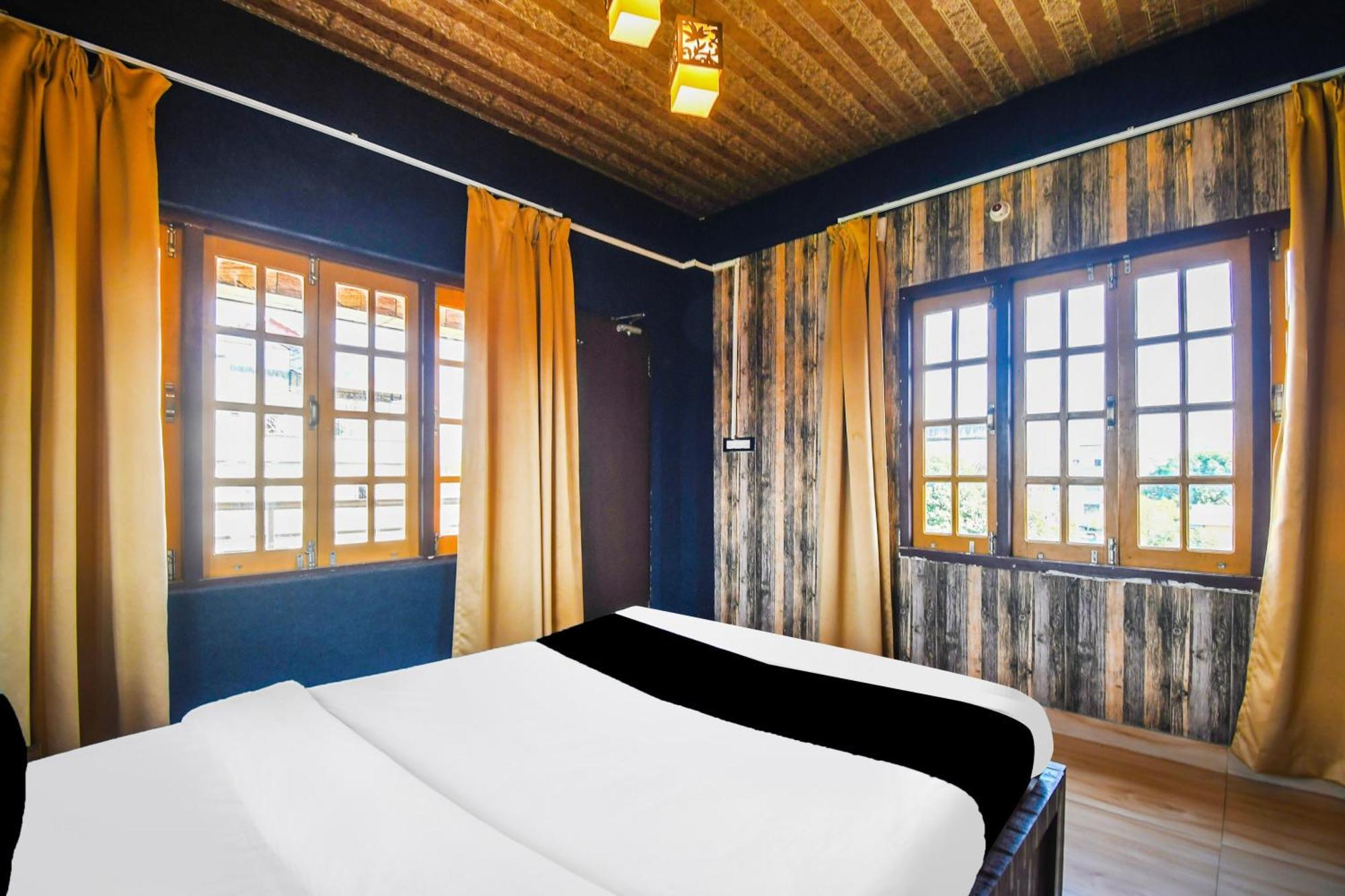 Super Hotel O Champasari Siliguri Formerly Four Fox Suits Panchanai Dış mekan fotoğraf