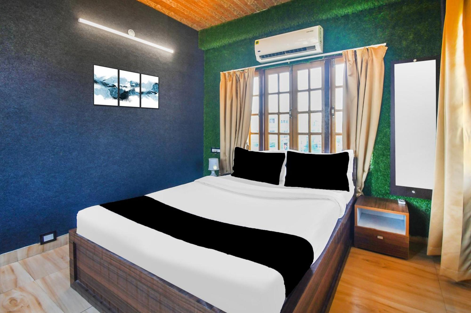 Super Hotel O Champasari Siliguri Formerly Four Fox Suits Panchanai Dış mekan fotoğraf