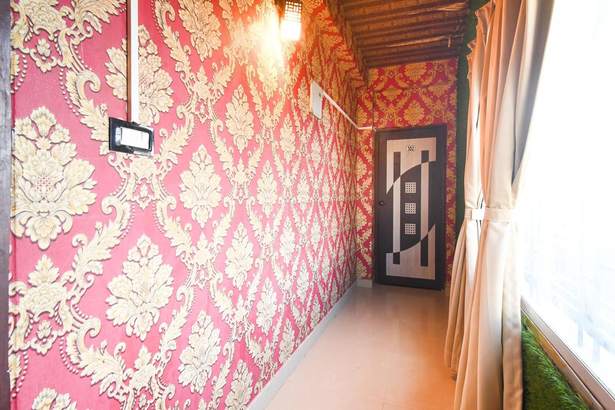 Super Hotel O Champasari Siliguri Formerly Four Fox Suits Panchanai Dış mekan fotoğraf